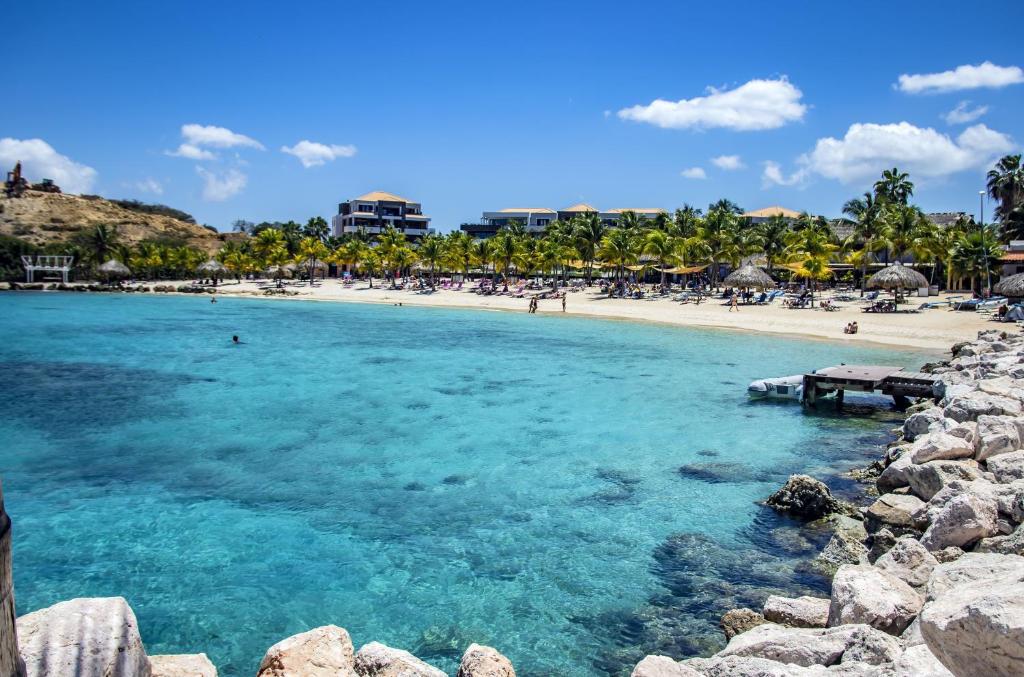 Hoteles en Curazao baysideboutiquehotel bluebaygolfbeachresortwillemstadprecios 1