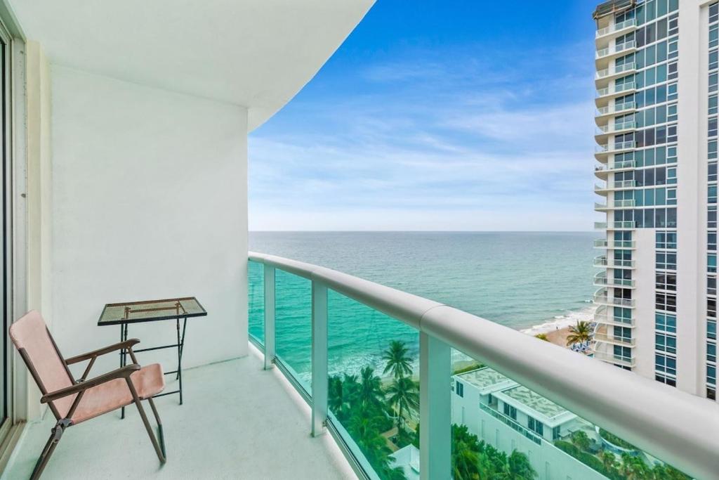 Apartamentos en Hollywood Beach | Con Vista al Mar beachfront1brhollywoodtidescondominiumhollywood