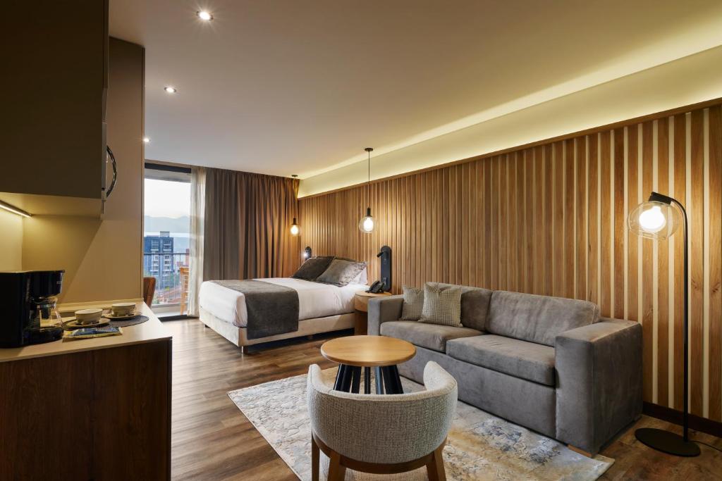 Hoteles en el Poblado, Medellin bluessuitesmedellnmedellnupdatedprices2024