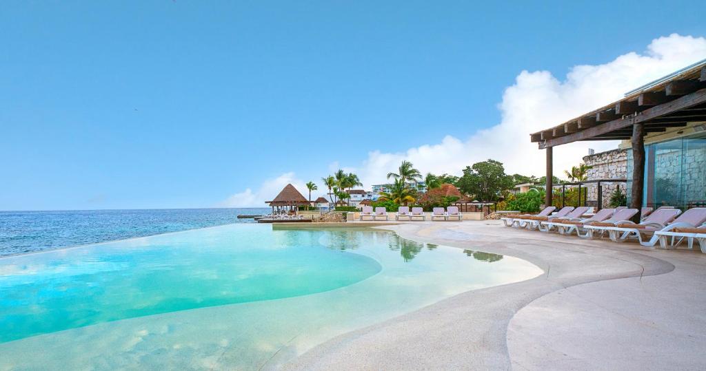 14 Hoteles de lujo en Cozumel, mejor valorados Grand Park Royal Cozumel - All Inclusive, Cozumel