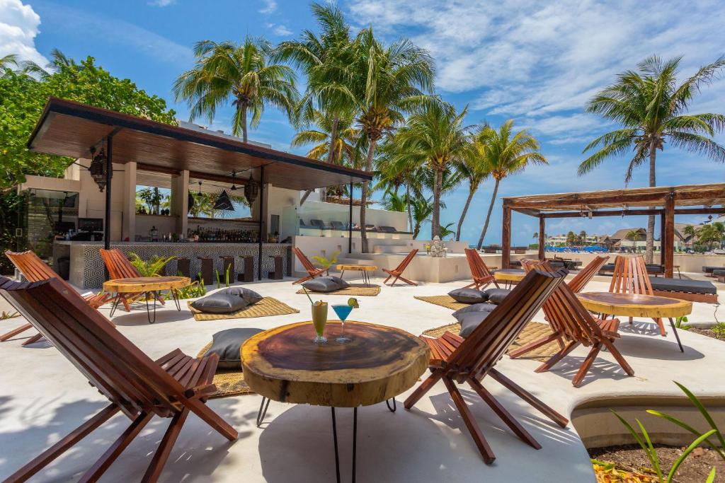 Hoteles en Isla Mujeres | Mejor valorados Lotus Beach Hotel - Adults Only, Isla Mujeres