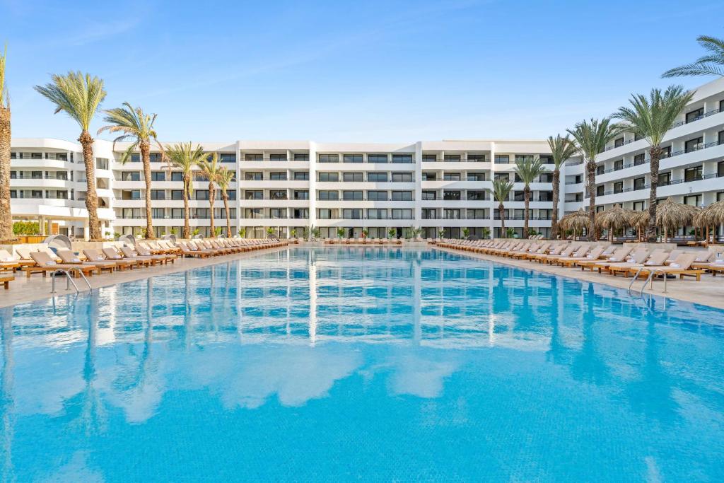 Hoteles en Curazao therifatmangrovebeachcorendonall inclusivecuriowillemstadprecios