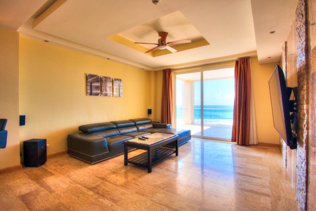 Hoteles mejor valorados en Jacó úbicados frente al mar breakwaterpointpenthouse7thfloorjacpreciosactualizados2024