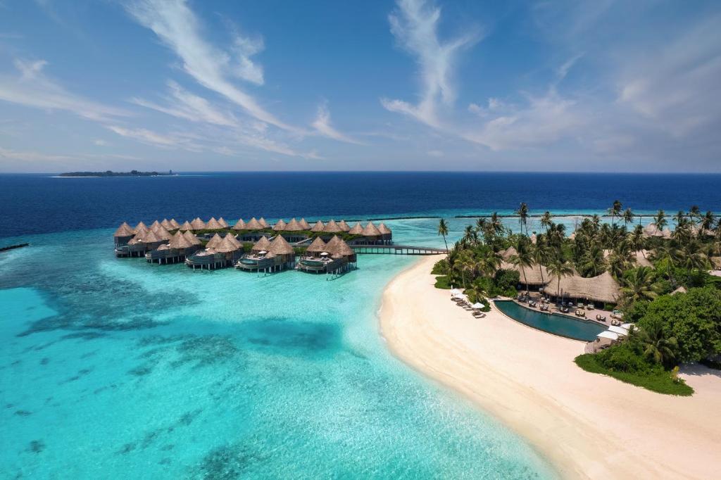 10 Hoteles de lujo y exclusivos en las Maldivas thenautilusmaldivesbaaatollupdatedprices2025