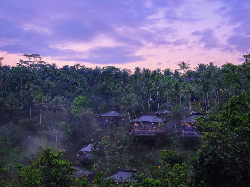 TOP 10 Mejores Hoteles de Lujo en Ubud, Bali capellaubudbaliubudupdatedprices2025 1