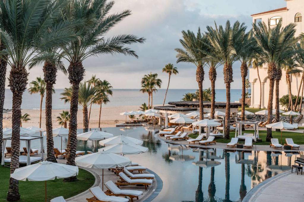 Best luxury hotels in Los Cabos hiltonloscabossanjosdelcabopreciosactualizados2025