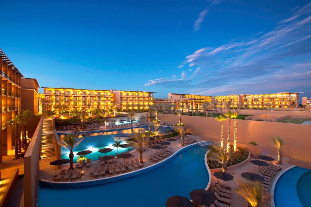 Best luxury hotels in Los Cabos jwmarriottloscabosbeachresortspasanjosdelcaboprecios