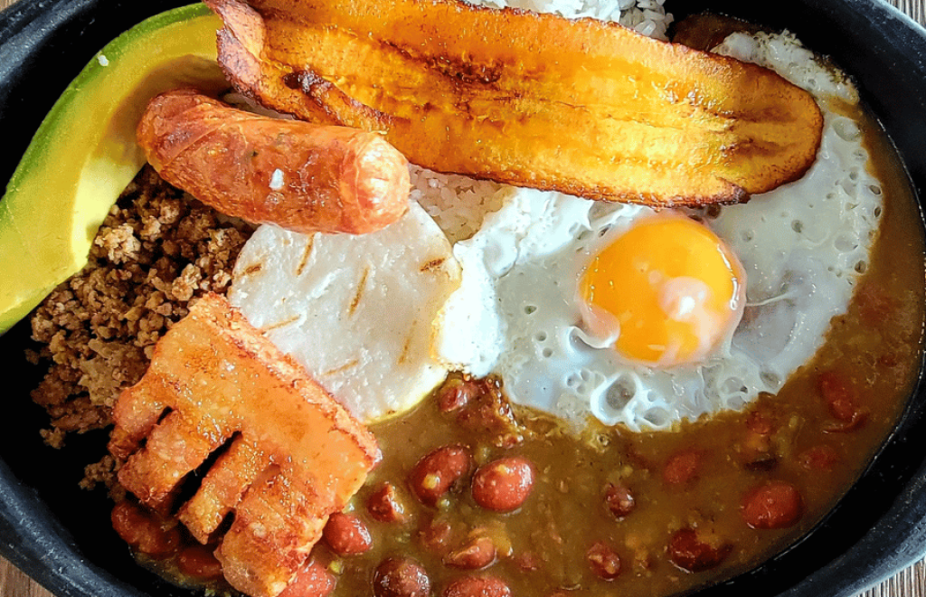 Bandeja paisa tradicional | Receta y preparación