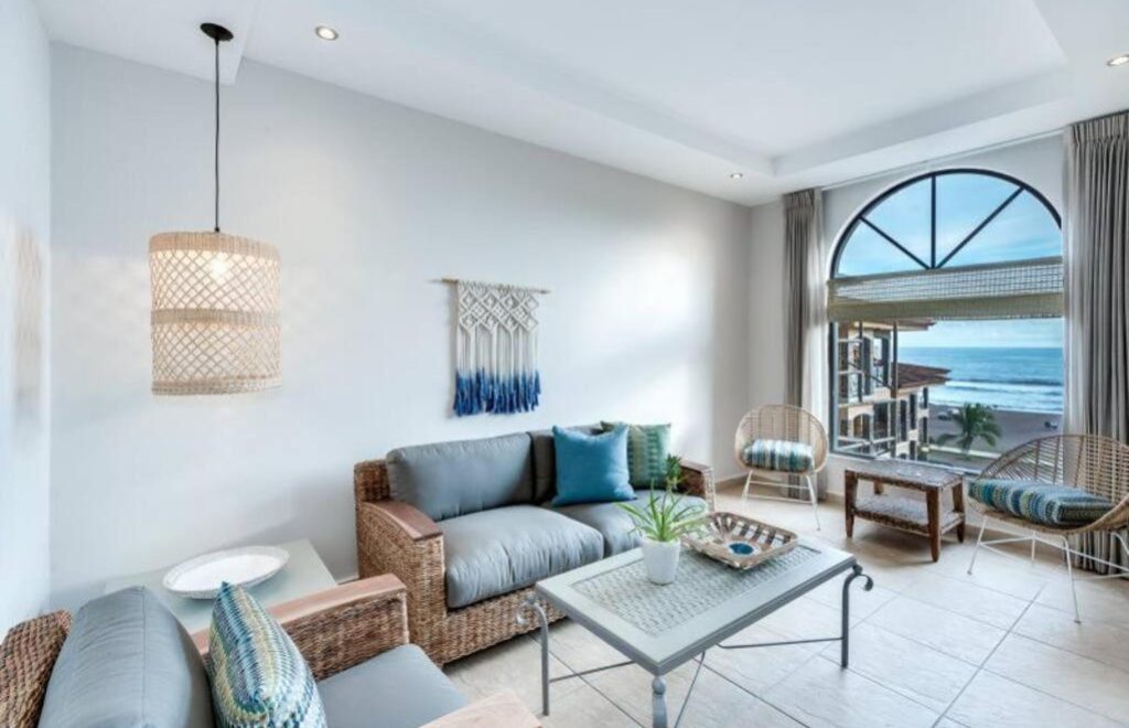 Hoteles mejor valorados en Jacó úbicados frente al mar